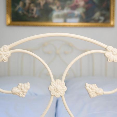 Haus Probst Am See Bed & Breakfast Шондорф-ам-Амерзее Екстериор снимка